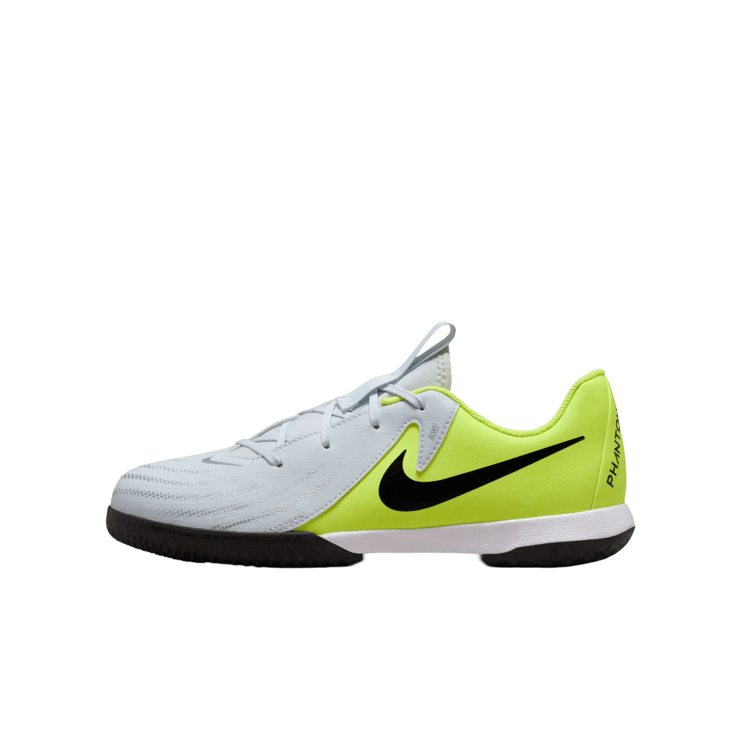 Indoor kids football boots online